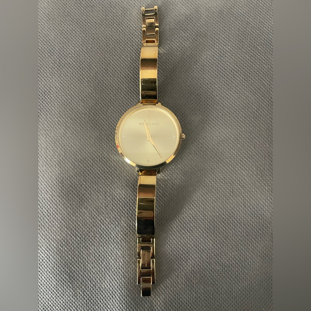 MICHAEL KORS MK3546 Quartz
Watch
